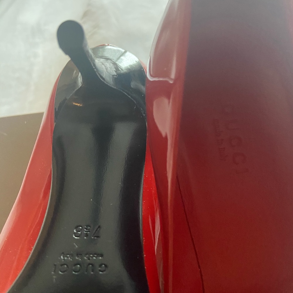 Authentic Gucci Heels - Picture 9 of 11